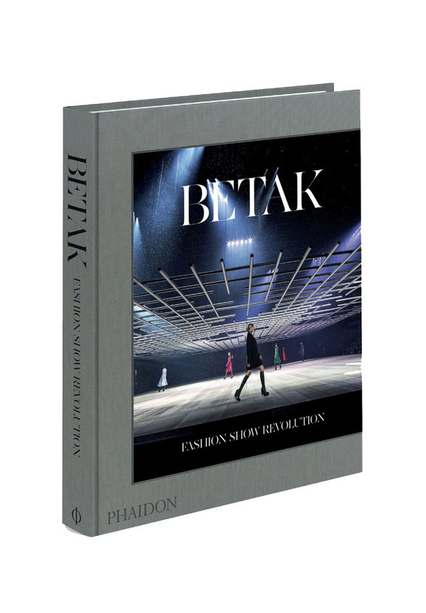 “BETAK: FASHION SHOW REVOLUTION” APRESENTA OS MAIS DESLUMBRANTES CENÁRIOS DE DESFILES DE MODA