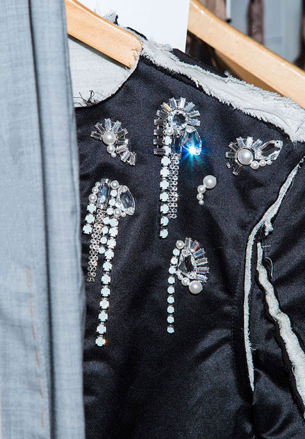 FESTIVAL DE HYÈRES E SWAROVSKI CRIAM PRÉMIO DE ACESSÓRIOS DE MODA