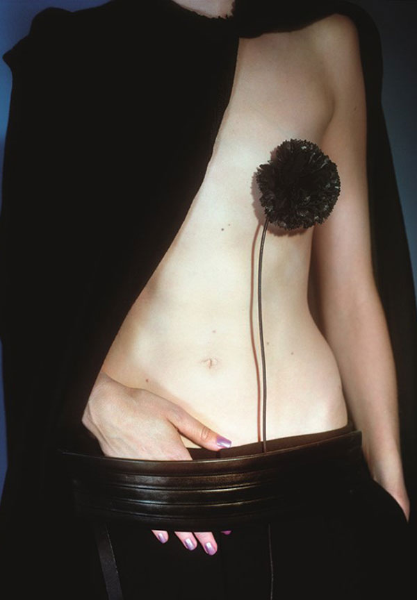 HELMUT NEWTON FOUNDATION APRESENTA 'MARIO TESTINO: UNDRESSED'