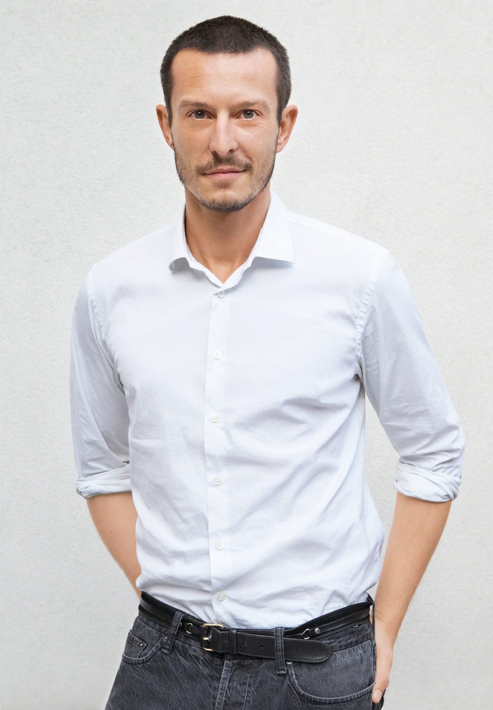 JONATHAN SAUNDERS É O NOVO DIRETOR CRIATIVO DA DVF