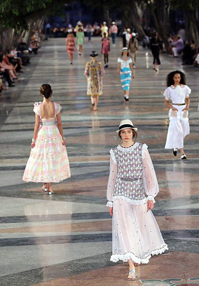 CHANEL LEVA A ALTA COSTURA A CUBA